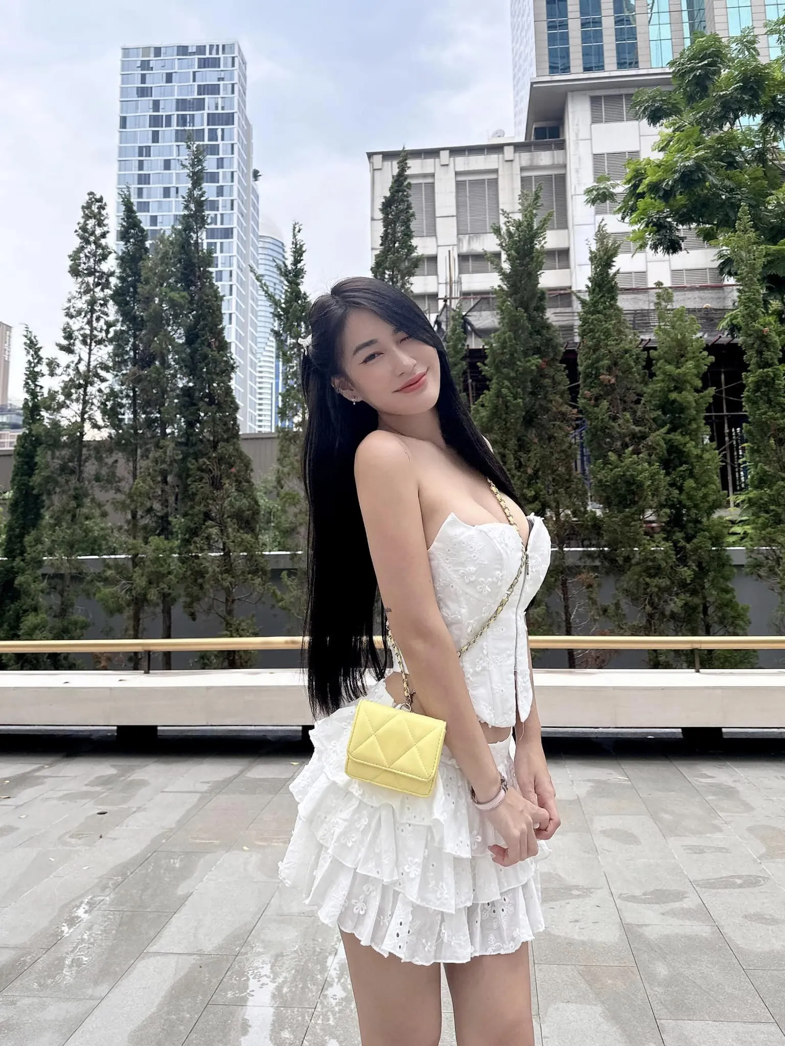 นุ่น ลลดา เน็ตไอดอลสาวสวยดาว Onlyfans 6